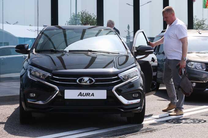 Новая Lada Aura не завелась на презентации